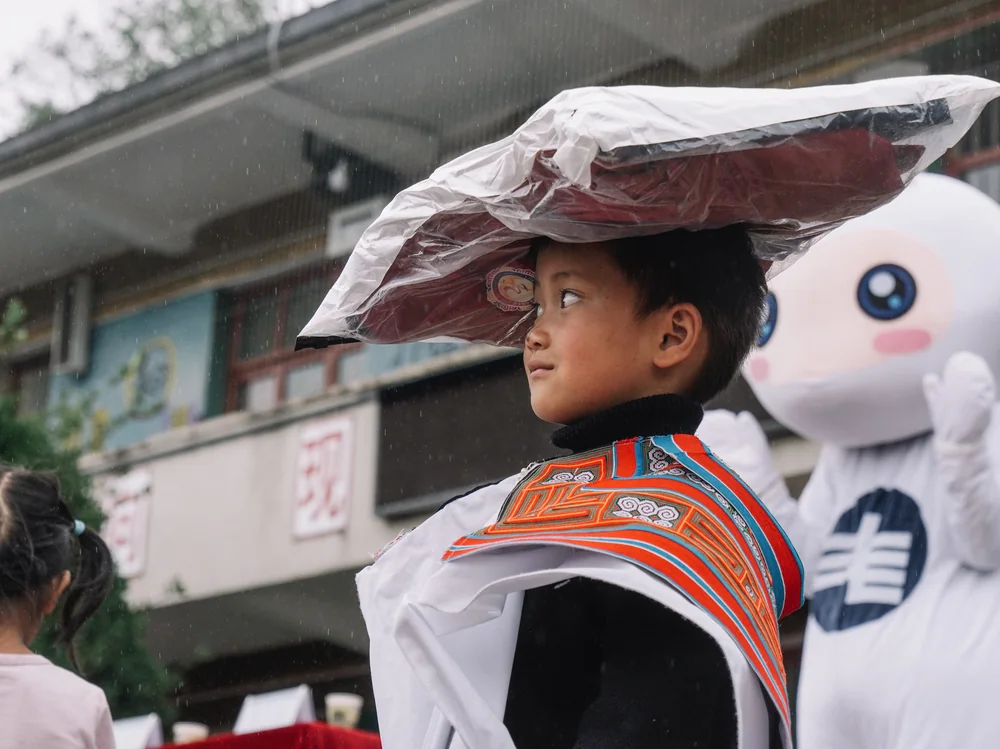 雨中的回望